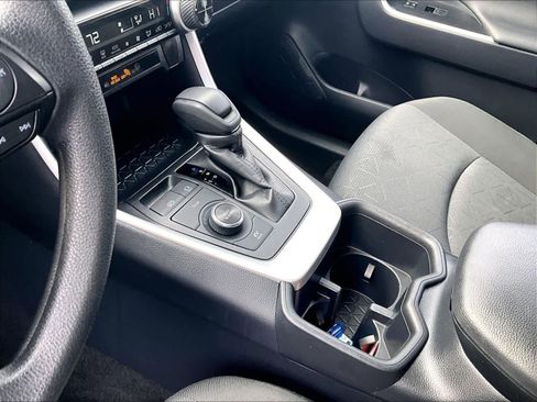 Used 2025 Toyota RAV4 XLE image 20