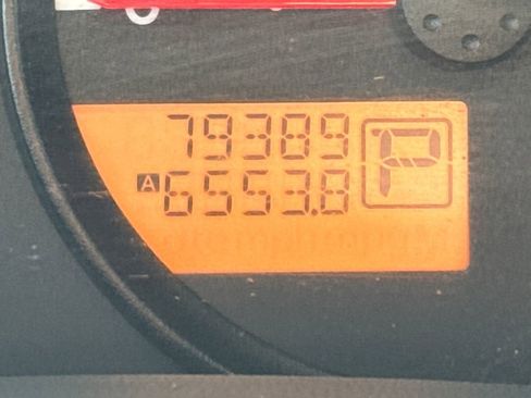 Used 2017 Nissan Frontier SV image 16