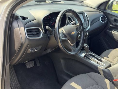 Used 2018 Chevrolet Equinox LT FWD image 27