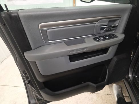 Used 2018 RAM 2500 Big Horn image 11