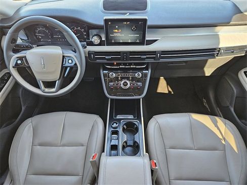 Used 2022 Lincoln Corsair FWD image 25