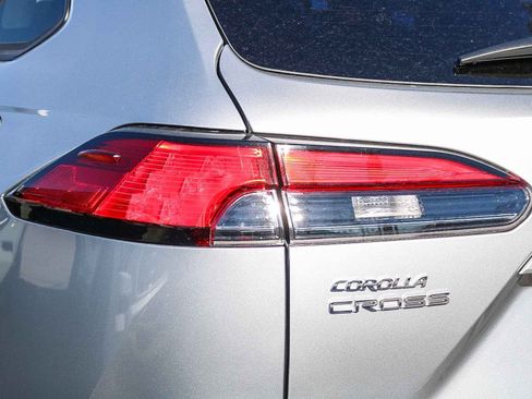 New 2026 Toyota Corolla Cross XLE FWD image 10