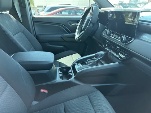 Certified 2026 Chevrolet Colorado LT RWD image 8