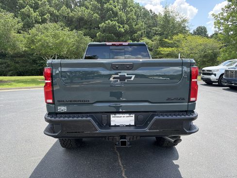 New 2026 Chevrolet Silverado 2500 ZR2 w/ LPO, Dark Essentials Package AWD/4WD image 6