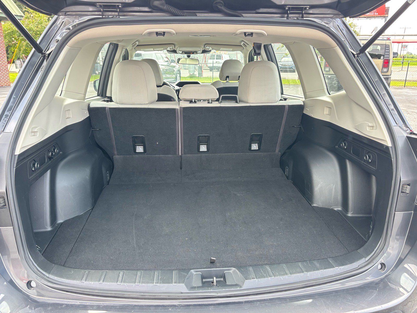 Used 2023 Subaru Forester AWD/4WD image 12