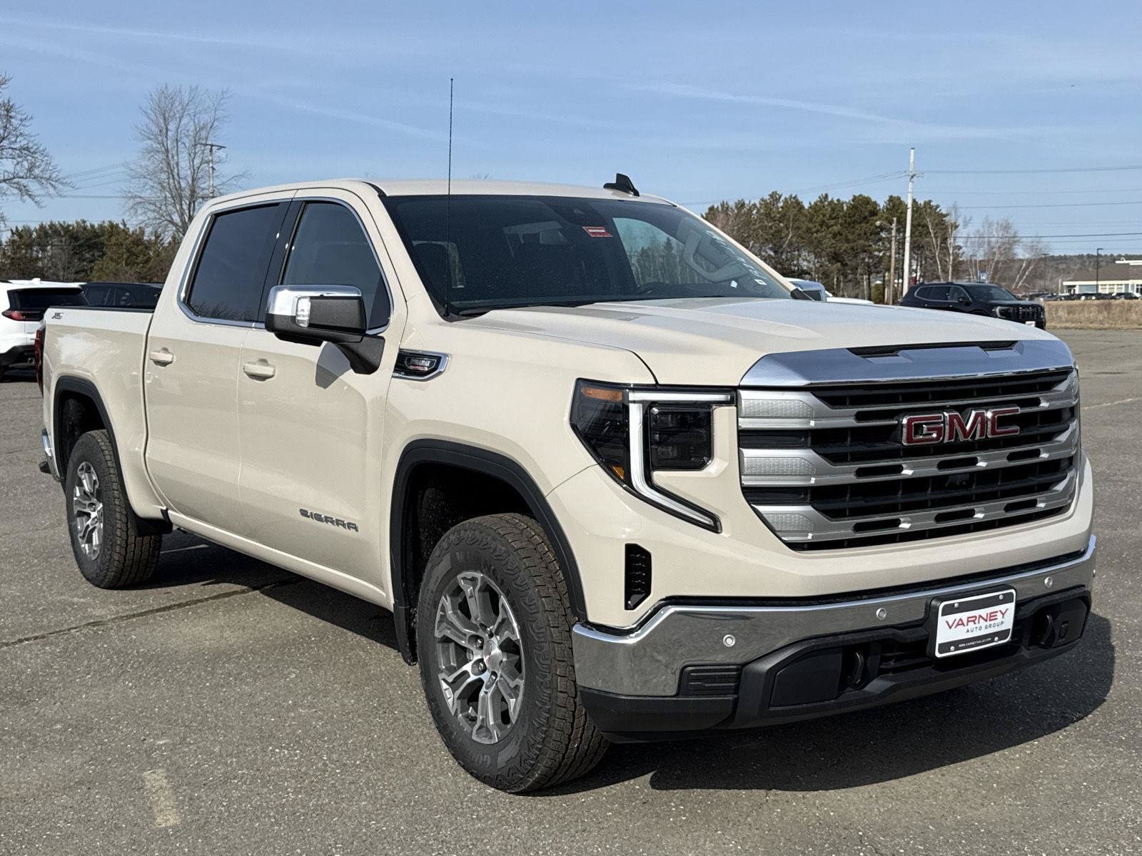 New 2026 GMC Sierra 1500 SLE w/ X31 Off-Road Package AWD/4WD image 7