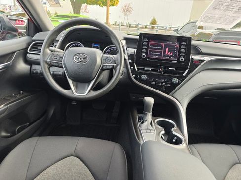 Used 2023 Toyota Camry LE image 20