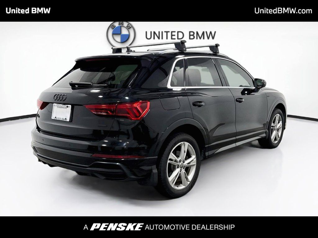 Used 2020 Audi Q3 2.0T Premium w/ Convenience Package AWD/4WD image 5