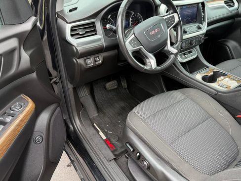 Used 2020 GMC Acadia SLE w/ Driver Convenience Package FWD image 11