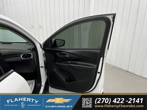 Used 2019 Chevrolet Equinox LT w/ Sun & Navigation Package FWD image 14