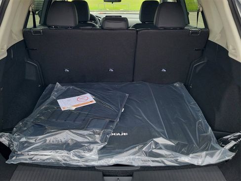 New 2026 Nissan Rogue SV w/ SV Premium Package image 8