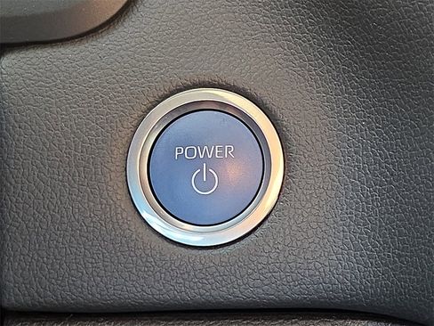 Used 2024 Toyota Tundra Limited image 26