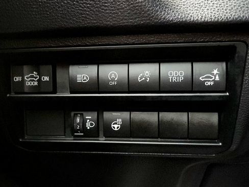 Used 2024 Toyota Tundra SR5 w/ TRD Off-Road Package AWD/4WD image 40