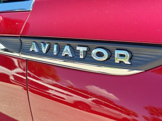 Used 2020 Lincoln Aviator Reserve w/ Elements Package Plus RWD image 11