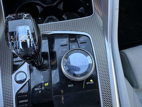 Used 2023 BMW X6 xDrive40i w/ Executive Package image 31