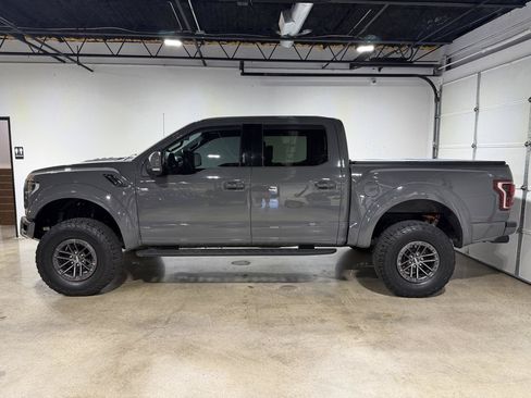Used 2020 Ford F150 Raptor w/ Equipment Group 802A Luxury AWD/4WD image 2