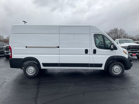 New 2026 RAM ProMaster 2500 w/ Cold Weather Group image 7