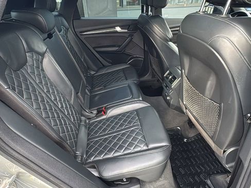 Used 2019 Audi SQ5 Premium Plus w/ Premium Plus Package image 17