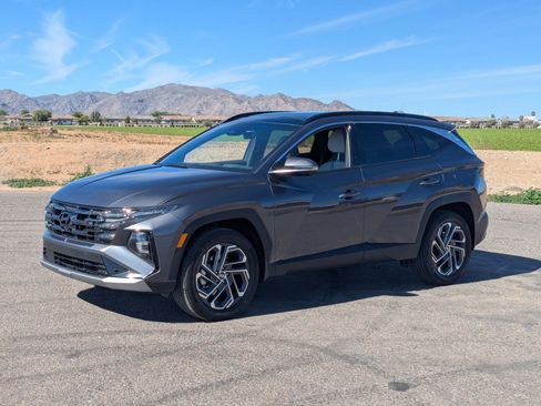 Certified 2025 Hyundai Tucson Limited image 7