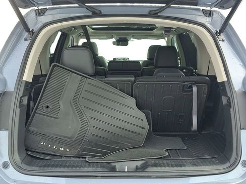 Used 2025 Honda Pilot Elite image 28