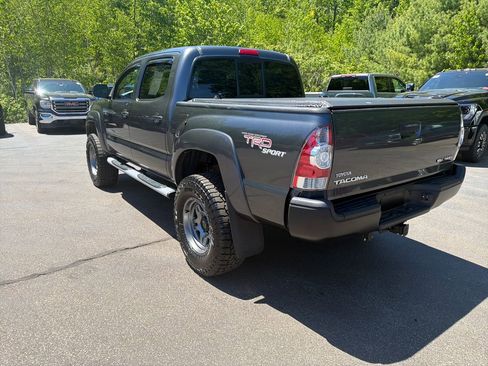 Used 2010 Toyota Tacoma 4x4 Double Cab image 3