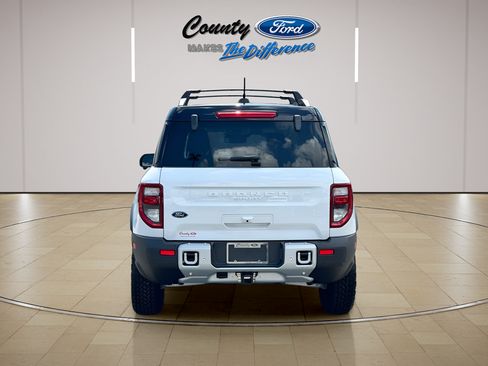 Used 2025 Ford Bronco Sport Badlands w/ Sasquatch Badlands Package AWD/4WD image 4