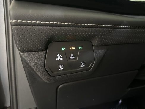 New 2026 Volkswagen Atlas SE FWD image 27