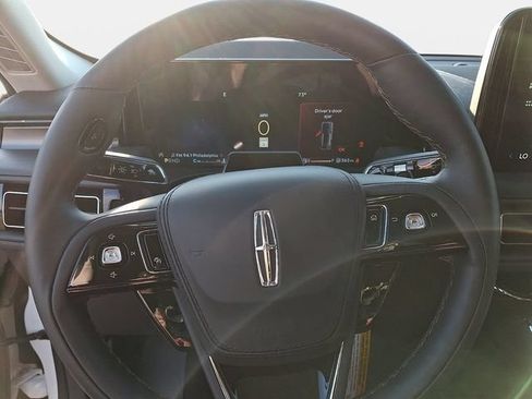 New 2026 Lincoln Aviator Reserve AWD/4WD image 17