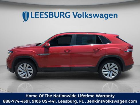 Used 2022 Volkswagen Atlas Cross Sport SE FWD image 11