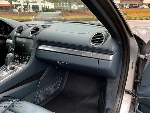 Used 2024 Porsche 718 Cayman image 15