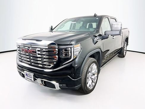 Used 2024 GMC Sierra 1500 Denali w/ Denali Reserve Package image 3