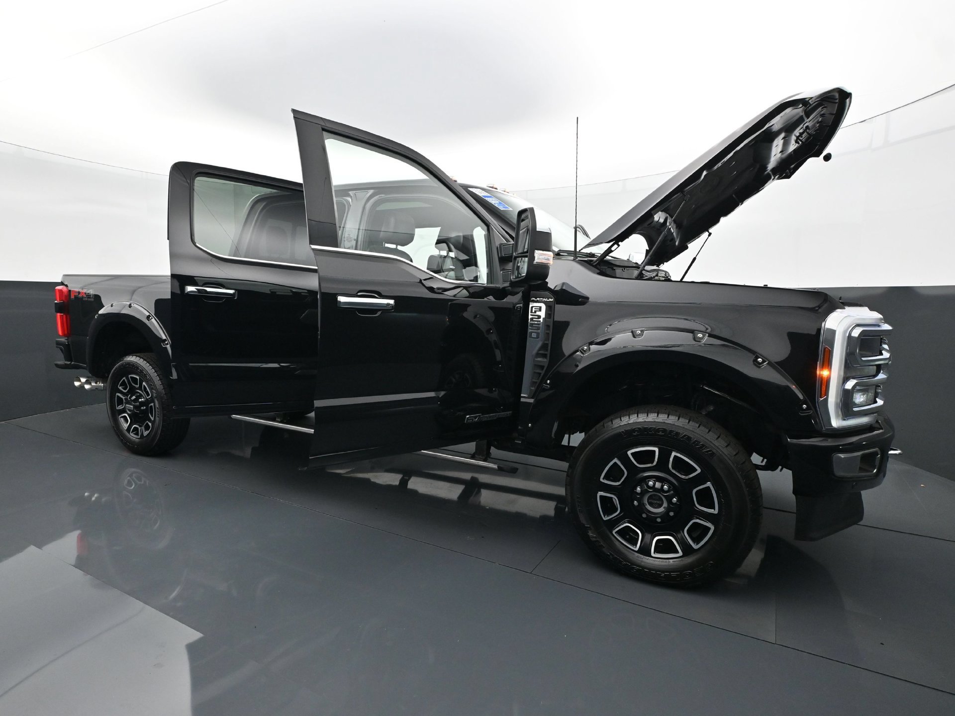 Used 2024 Ford F250 Platinum AWD/4WD image 37