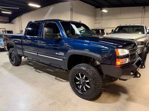 Used 2006 Chevrolet Silverado 2500 LT w/ Heavy-Duty Power Package AWD/4WD image 50
