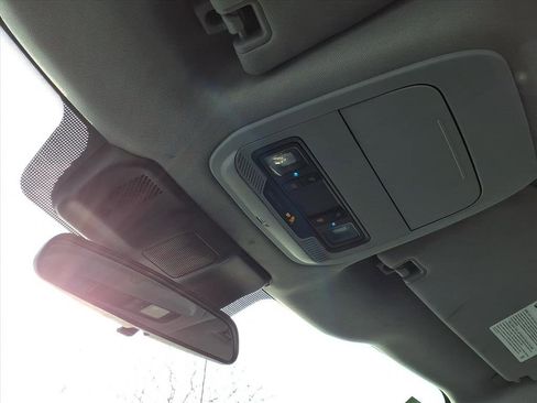 Used 2022 Ford F150 XL image 25