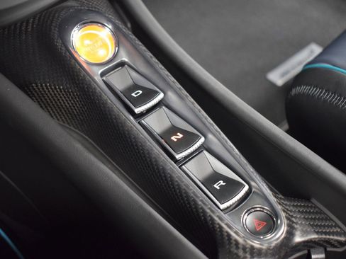 New 2025 McLaren Artura Spider image 34