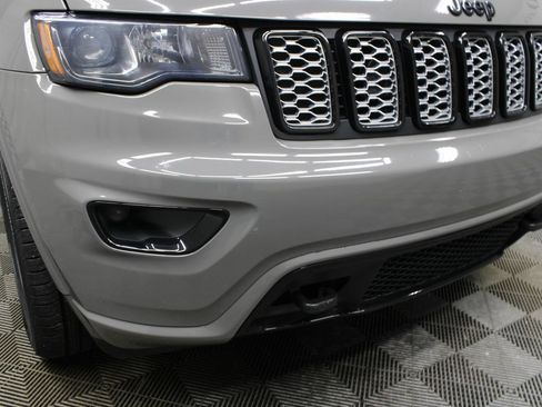 Used 2021 Jeep Grand Cherokee Altitude AWD/4WD image 49