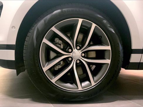 New 2026 Land Rover Range Rover Evoque Dynamic SE image 11