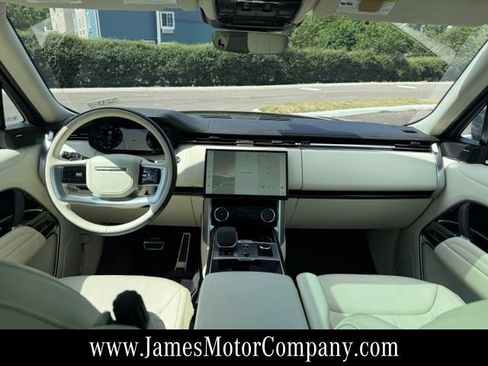 Used 2023 Land Rover Range Rover SE AWD/4WD image 13