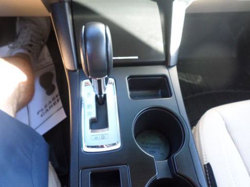 Used 2017 Subaru Legacy 2.5i Premium image 11