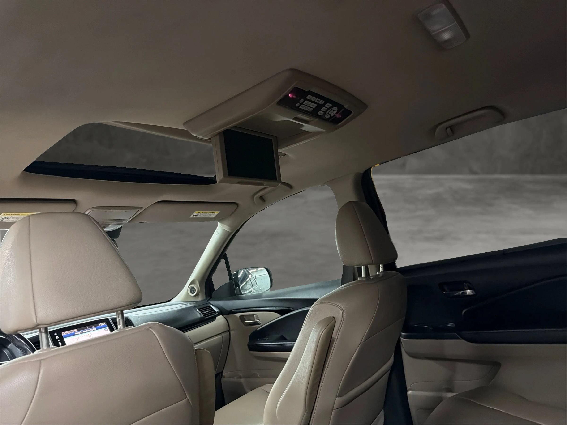 Used 2017 Honda Pilot Touring image 37