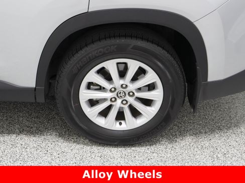 Certified 2024 Toyota Grand Highlander XLE image 9