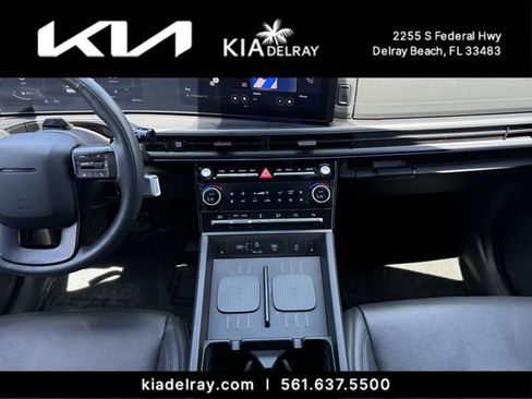 Used 2024 Hyundai Santa Fe Calligraphy FWD image 14
