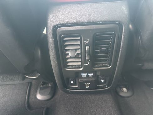 Used 2022 Dodge Durango R/T w/ Blacktop Package image 13