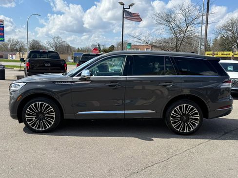 Used 2022 Lincoln Aviator Black Label w/ Dynamic Handling Package image 8