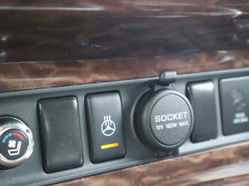 Used 2017 Nissan Armada Platinum image 84