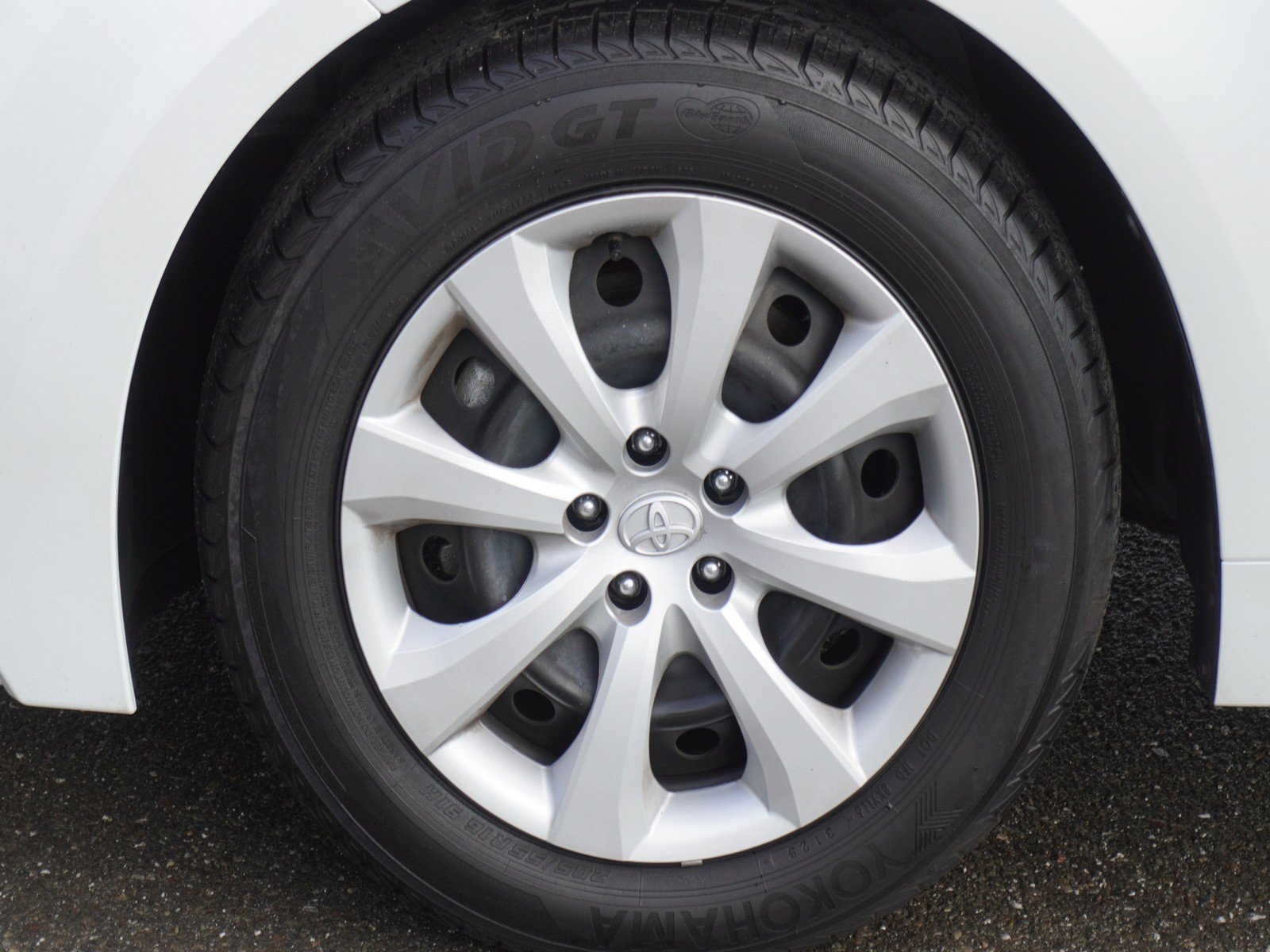 Used 2026 Toyota Corolla LE FWD image 7