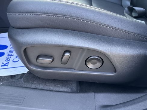 New 2026 Chevrolet Equinox LT w/ Convenience Package II FWD image 15