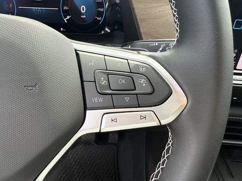 New 2026 Volkswagen Atlas SE image 15