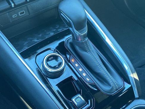 Used 2024 GMC Canyon AT4 w/ LPO, Skid Plate Package image 11