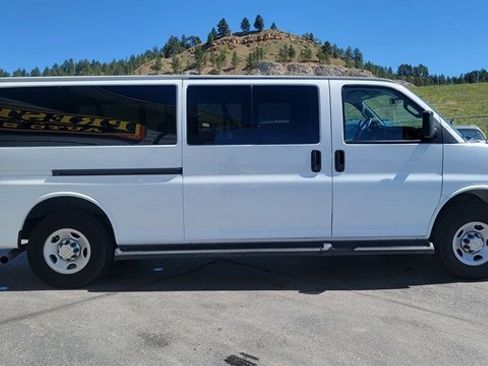 Used 2023 Chevrolet Express 3500 LS RWD image 5